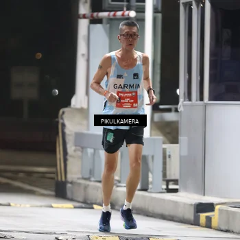 Runner Photo 7078667