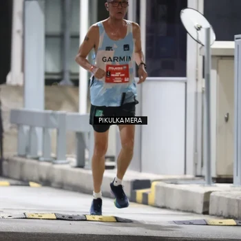 Runner Photo 7078674