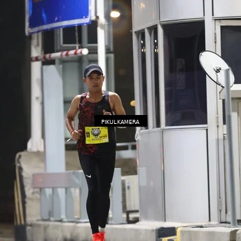 Runner Photo 7078675