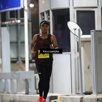 Runner Photo 7078677