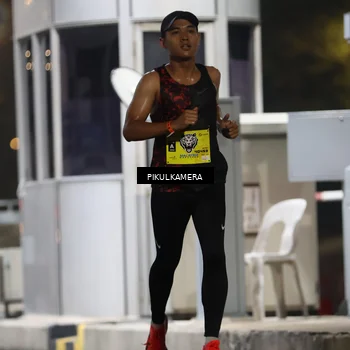 Runner Photo 7078682