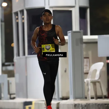 Runner Photo 7078688