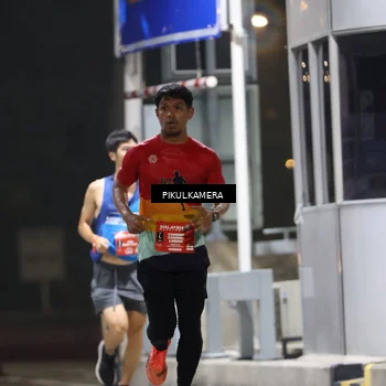 Runner Photo 7078699