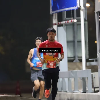 Runner Photo 7078704