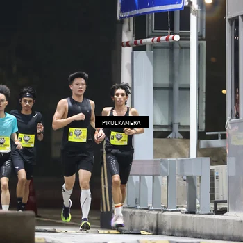 Runner Photo 7078739