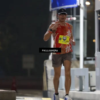 Runner Photo 7078769