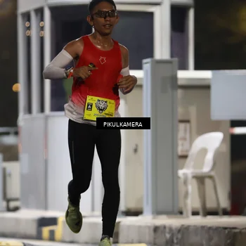 Runner Photo 7078788
