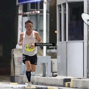 Runner Photo 7078796