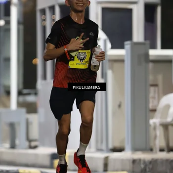 Runner Photo 7078810