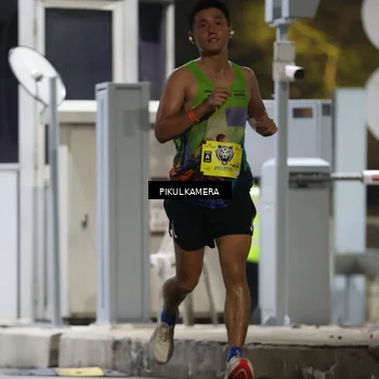 Runner Photo 7078851