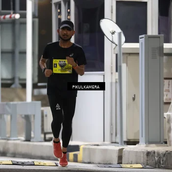 Runner Photo 7078853