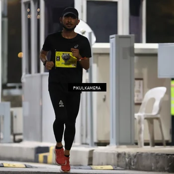 Runner Photo 7078855
