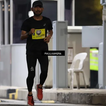 Runner Photo 7078856