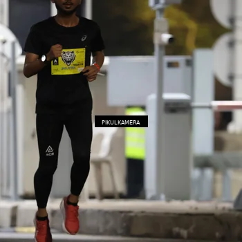 Runner Photo 7078862