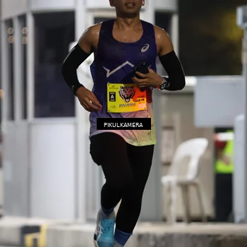 Runner Photo 7078872