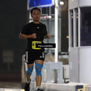 Runner Photo 7078887