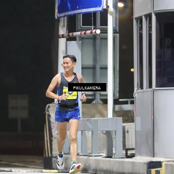 Runner Photo 7078896