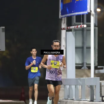 Runner Photo 7078918