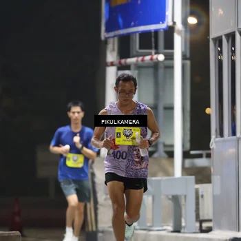 Runner Photo 7078919