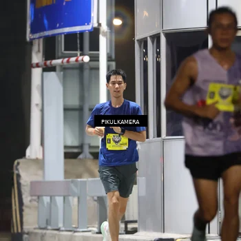 Runner Photo 7078924