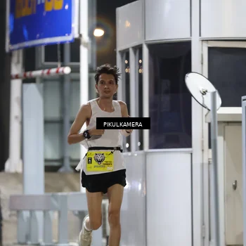 Runner Photo 7078965