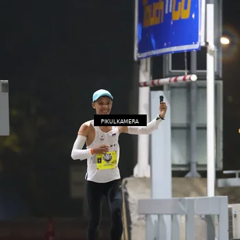 Runner Photo 7078966