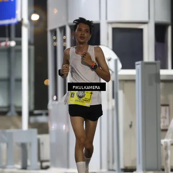 Runner Photo 7078969