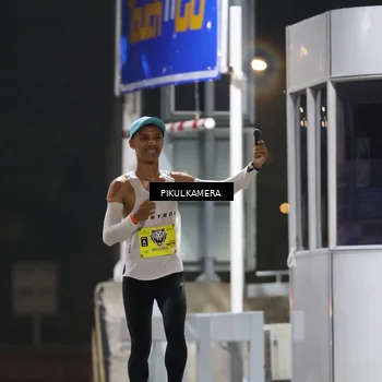Runner Photo 7078970