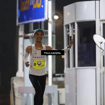 Runner Photo 7078972