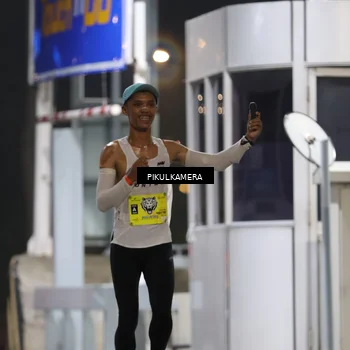 Runner Photo 7078974