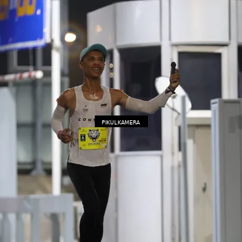 Runner Photo 7078975