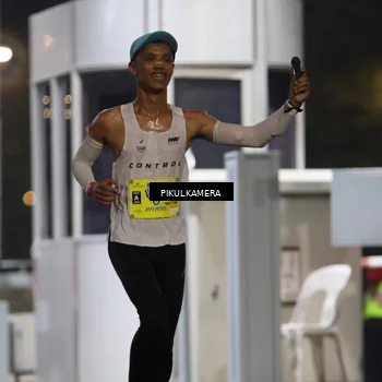 Runner Photo 7078976