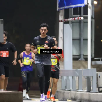 Runner Photo 7078981