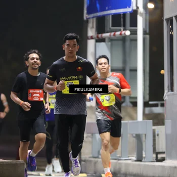 Runner Photo 7078987
