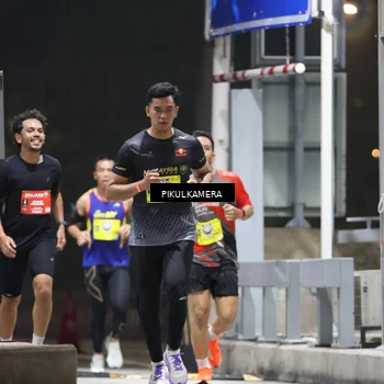 Runner Photo 7078988