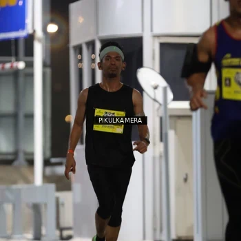 Runner Photo 7078994
