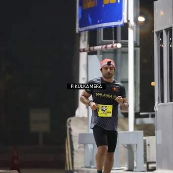 Runner Photo 7079026