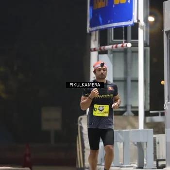Runner Photo 7079028