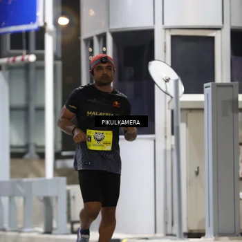 Runner Photo 7079043