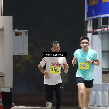 Runner Photo 7079066