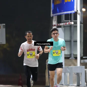 Runner Photo 7079069