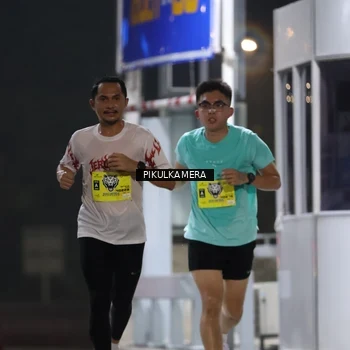 Runner Photo 7079073