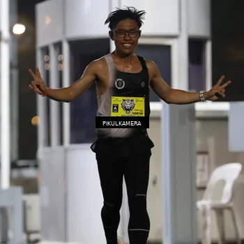 Runner Photo 7079100