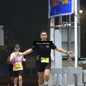 Runner Photo 7079106