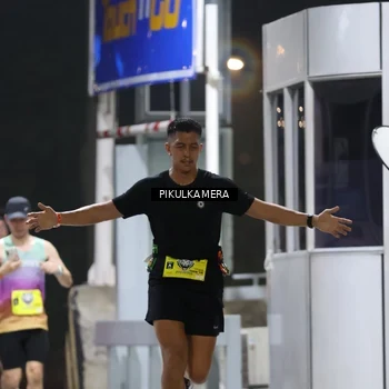 Runner Photo 7079124