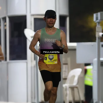 Runner Photo 7079133