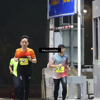 Runner Photo 7079142