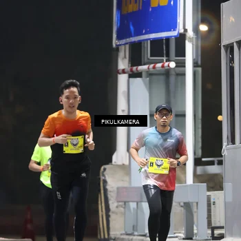 Runner Photo 7079143