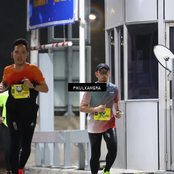 Runner Photo 7079151