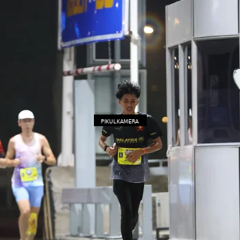 Runner Photo 7079183